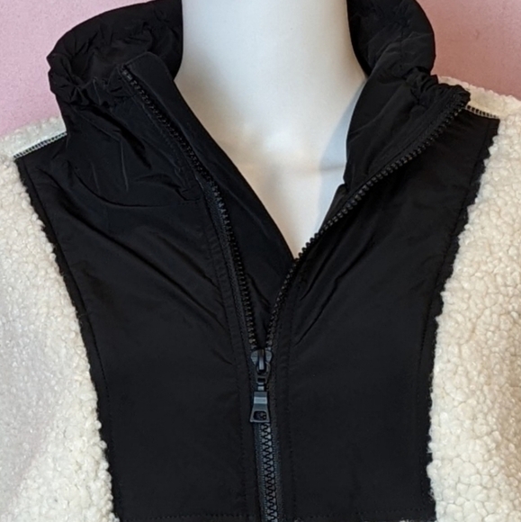 Antonio Melani Black and Off White Sherpa Teddy Jacket size XL - Picture 2 of 8